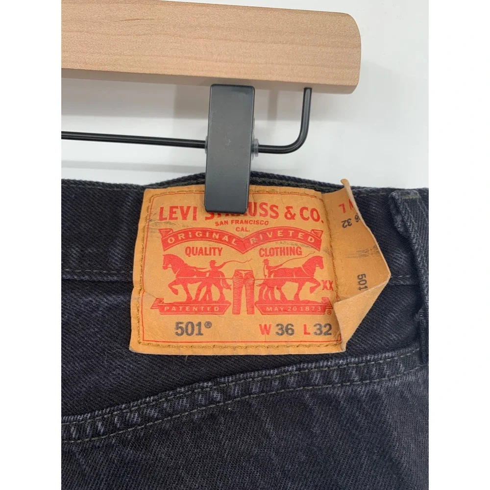 Levis 501 Jeans Mens 36x32 Black Straight Leg Button Fly Cotton Denim Pants
